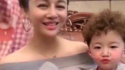 娱乐吃瓜酱问妈妈,揭秘家庭生活中的趣味瞬间  第2张